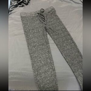 Like New American Eagle Gray Warm Fuzzy Soft Leggings Size Small